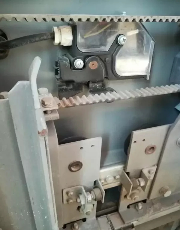 1593829564413989.jpg 640.webp.jpg